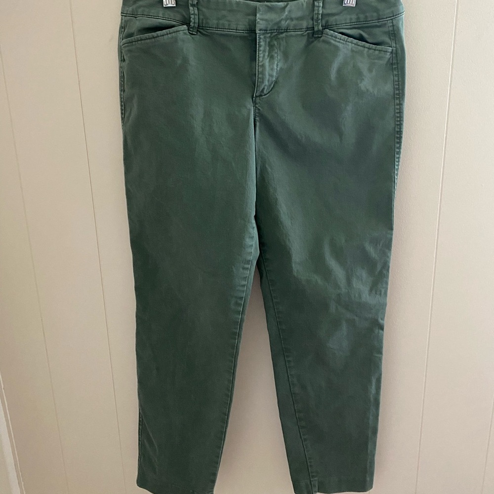 Old Navy pixie crop pants